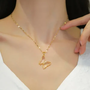 New-Trendy-Luxury-Zircon-Butterfly-Pendant-Necklace-For-Women-Stainless-Steel-Clavicle-Chain-Female-Party-Temperament-1.webp